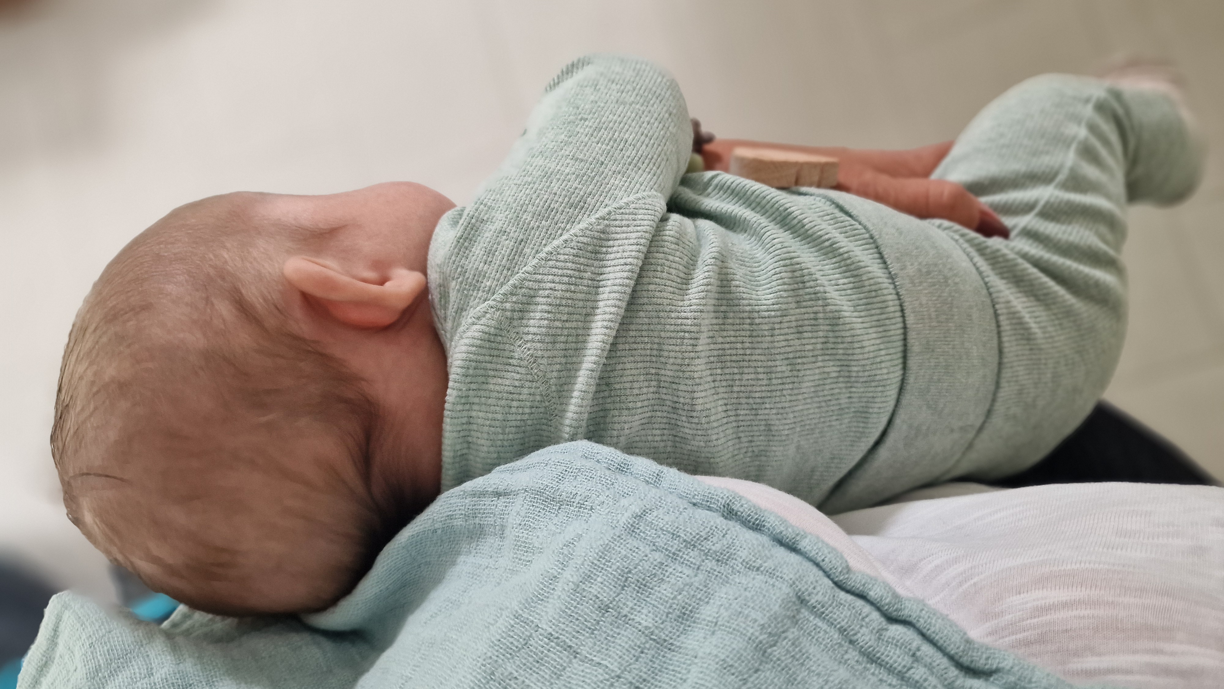 Baby schläft friedlich