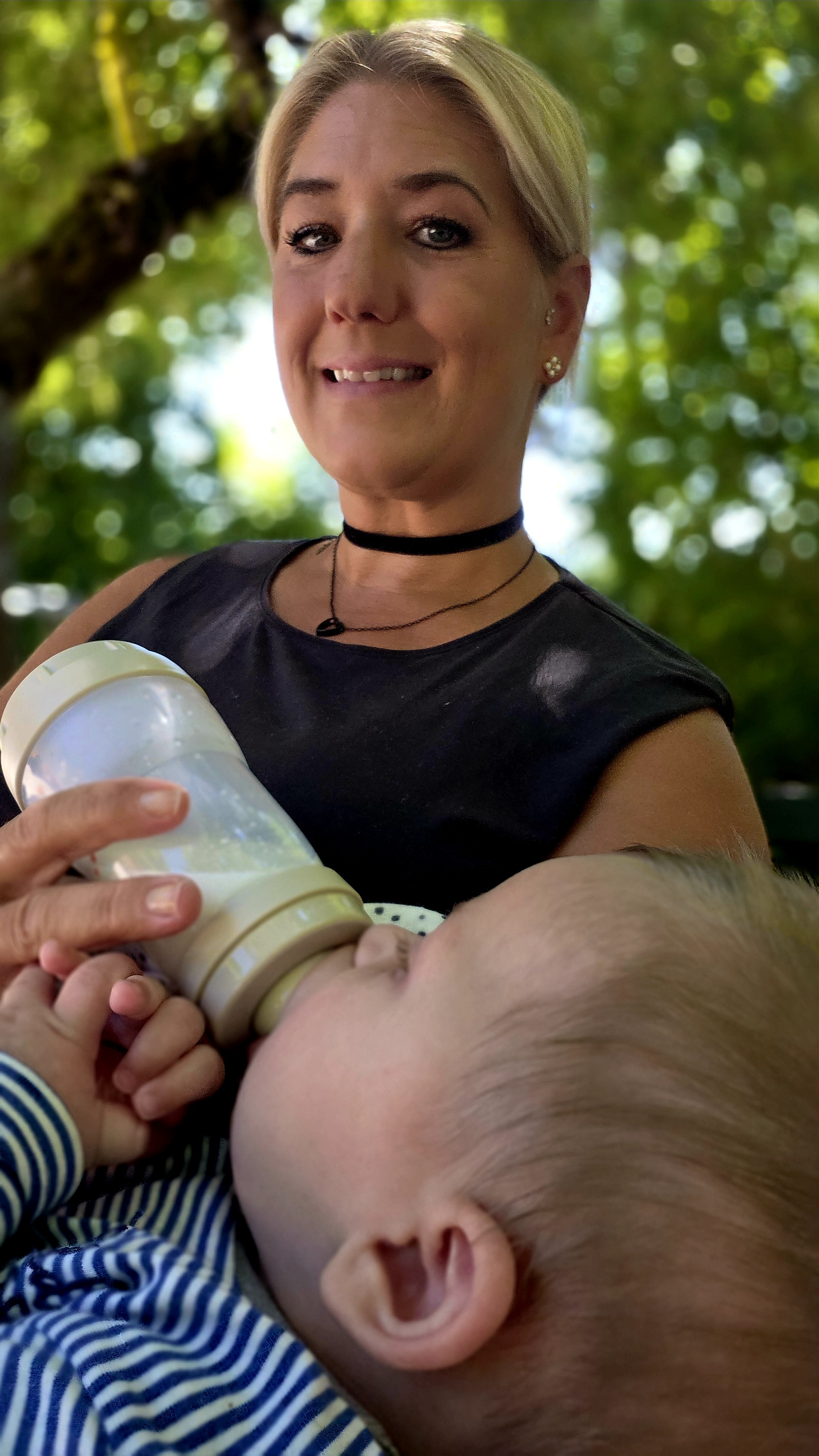 Nadja beim Füttern