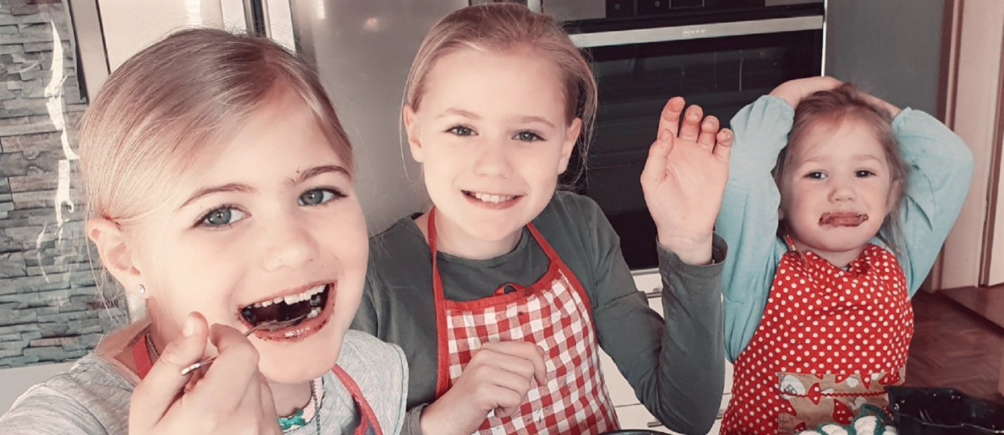 Gemeinsames Backen mit den Kindern